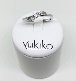 Anello Yukiko diamanti in oro bianco lid2528y012